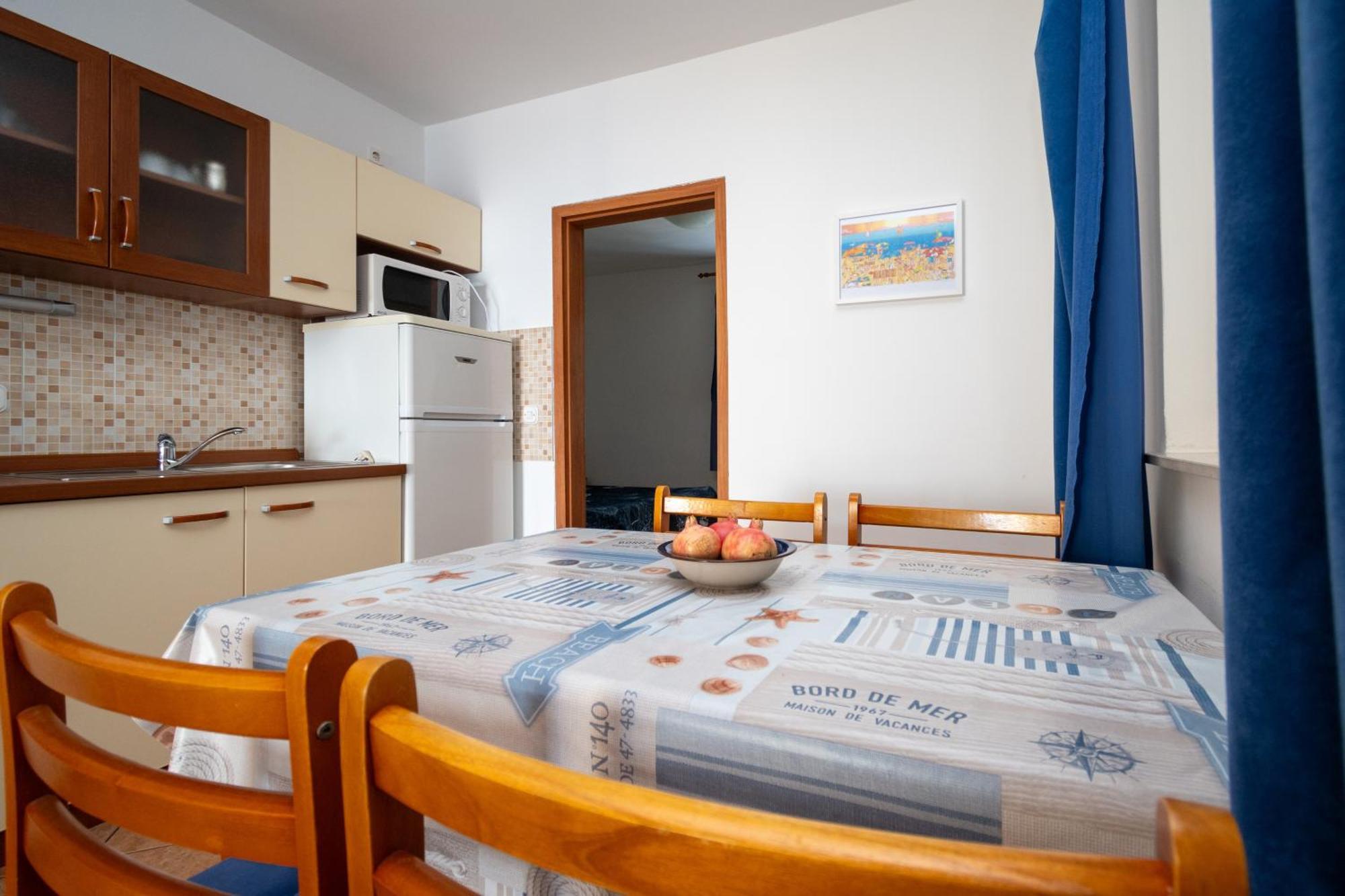 Apartments By The Sea Mandre, Pag - 4092 Kolan Zimmer foto